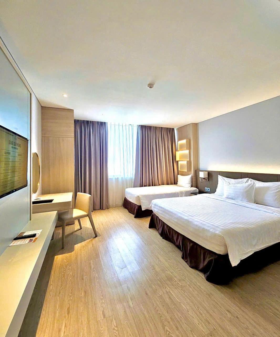 Dqua Hotel Nha Trang Exterior foto